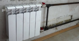 Установка биметаллических радиаторов отопления в квартире в Уссурийске - от 2074 руб.